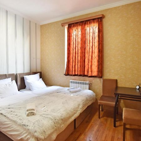 Hirmas Hotel Tiflis Exterior foto